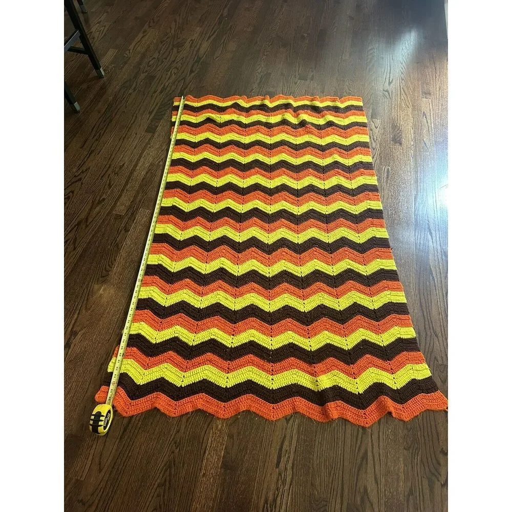Vintage 70's Handmade Zig Zag Crochet  Throw Afghan‎ Blanket 66x 44 Fall colors